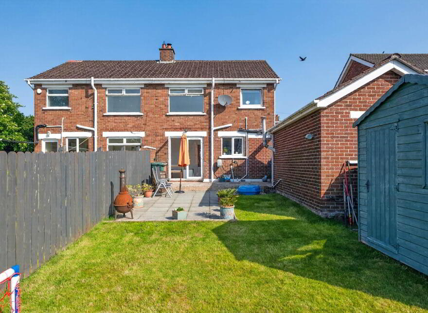 17 Cloverhill Avenue, Lisburn, BT27 5HW