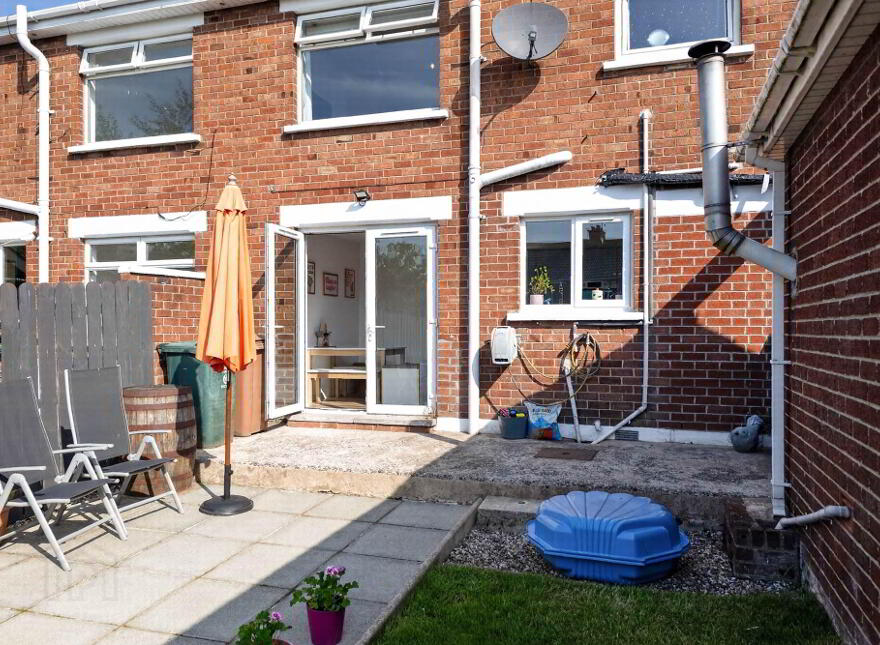 17 Cloverhill Avenue, Lisburn, BT27 5HW