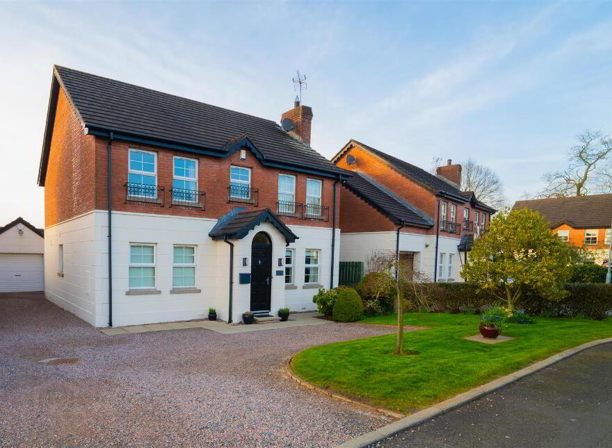27 Henryville Court, Ballyclare, BT39 9FS