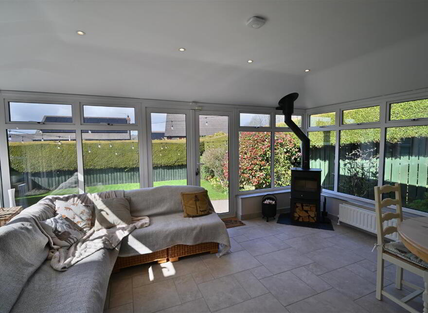 27 Henryville Court, Ballyclare, BT39 9FS