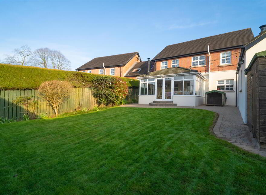 27 Henryville Court, Ballyclare, BT39 9FS
