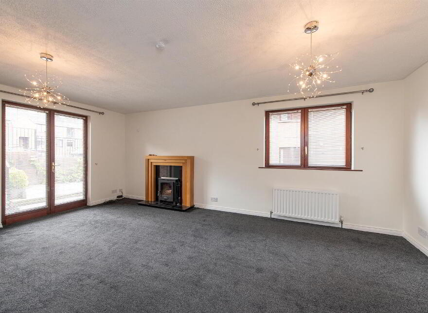 14 The Pines, Hillsborough, BT26 6NT