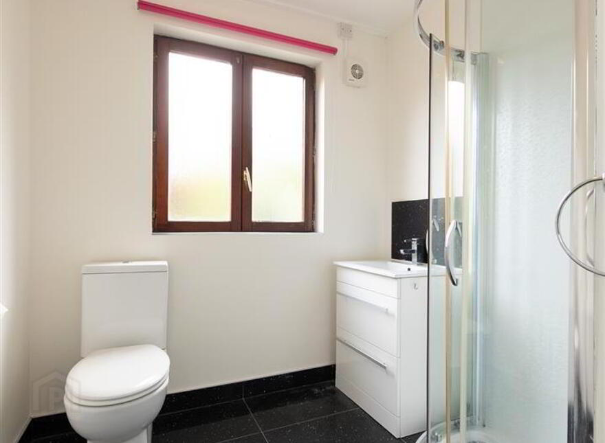 14 The Pines, Hillsborough, BT26 6NT