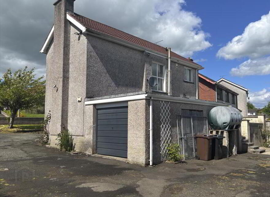 25 Parkmount Crescent, Ballymena, BT43 5HS