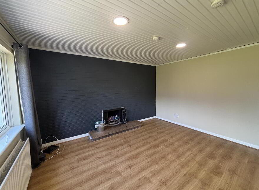 25 Parkmount Crescent, Ballymena, BT43 5HS