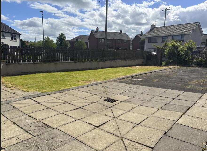 25 Parkmount Crescent, Ballymena, BT43 5HS