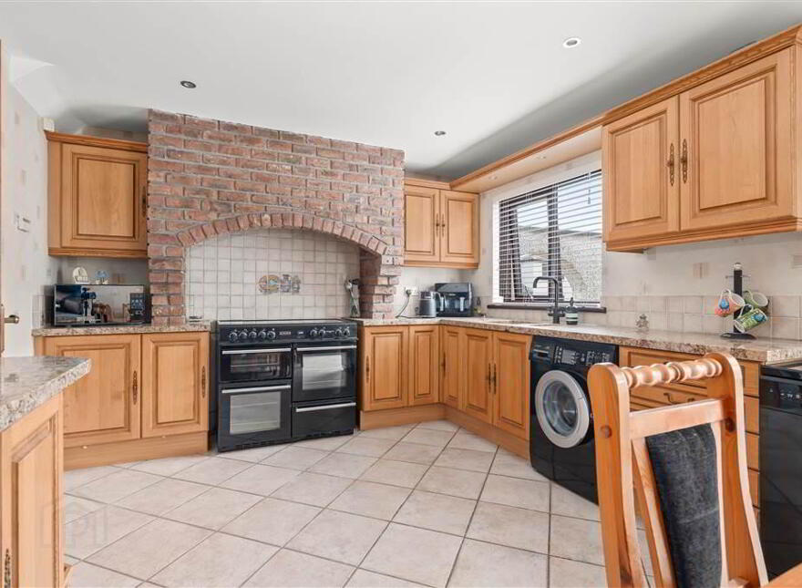 21 Bamber Park, Ballymena, BT43 5HE
