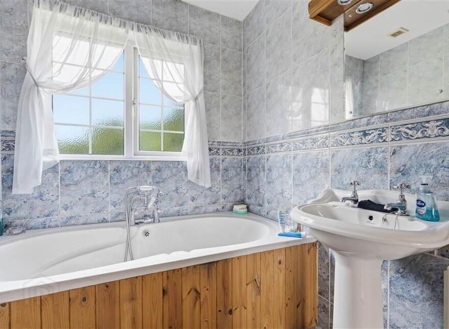 60 Shellinghill Road, Cullybackey, BT42 1NR