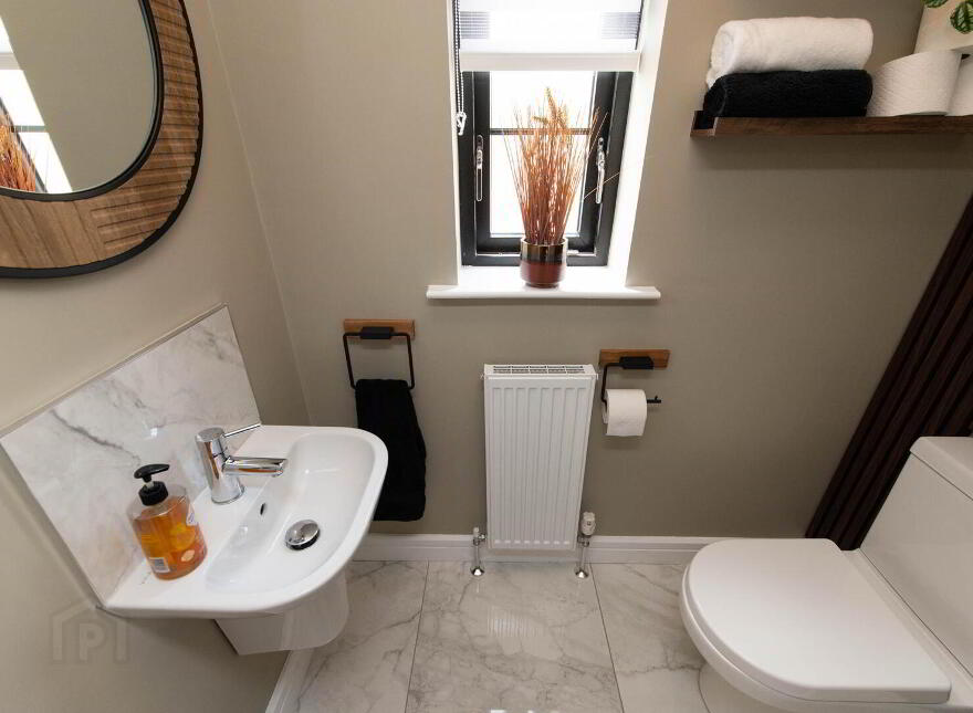 40 Chantry Gardens, Greenisland, Carrickfergus, BT38 8GE