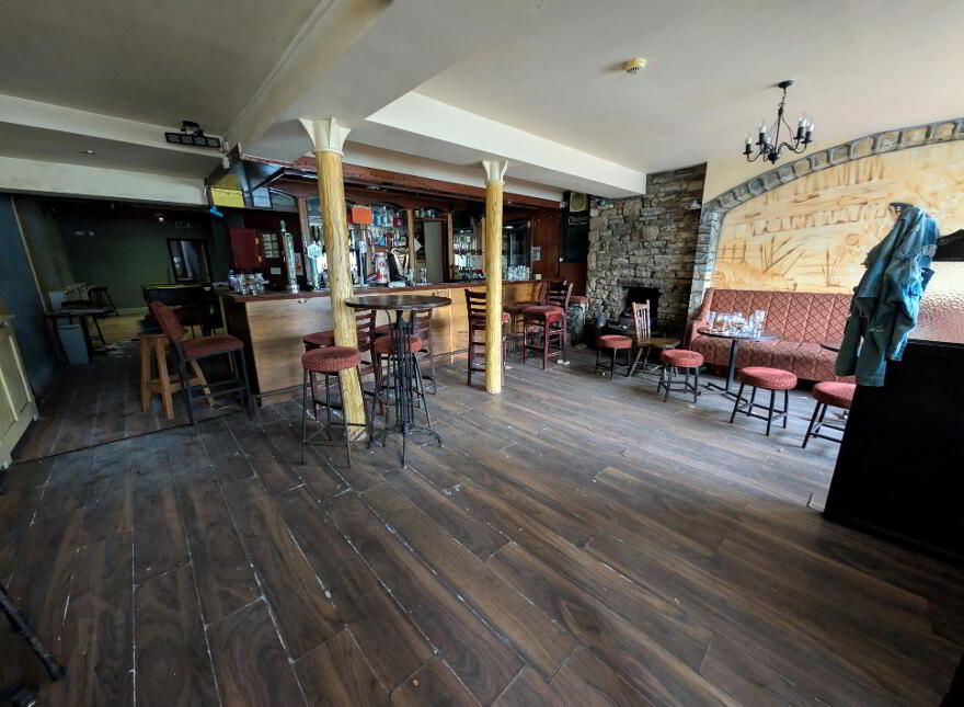 Quinns Bar, Main Street, Swinford, F12AE44