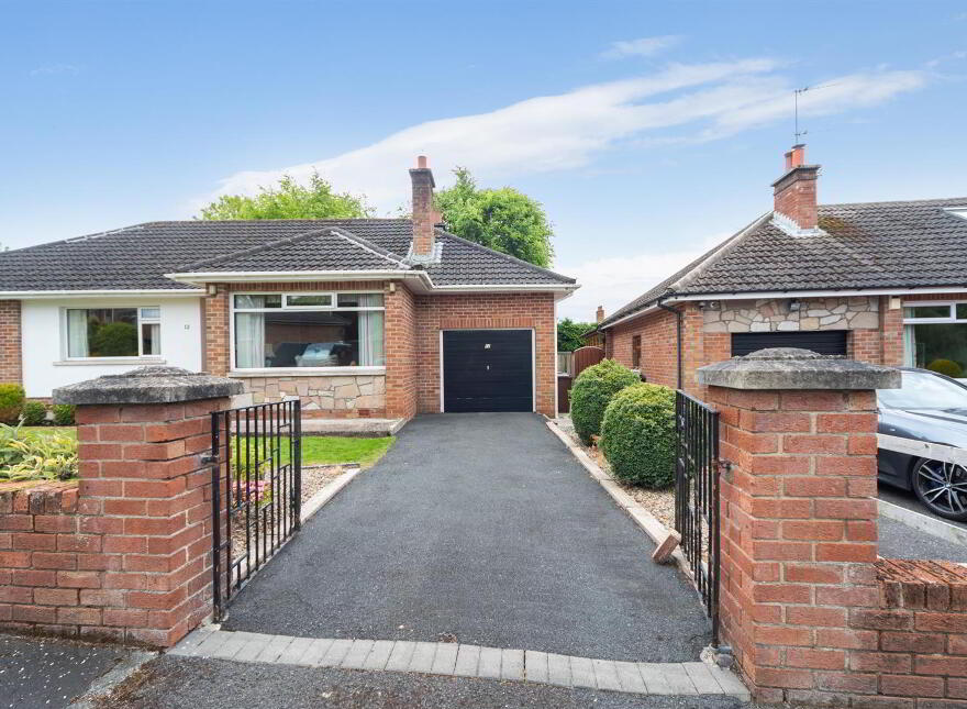 12 Finchley Park, Belfast, BT4 2HZ