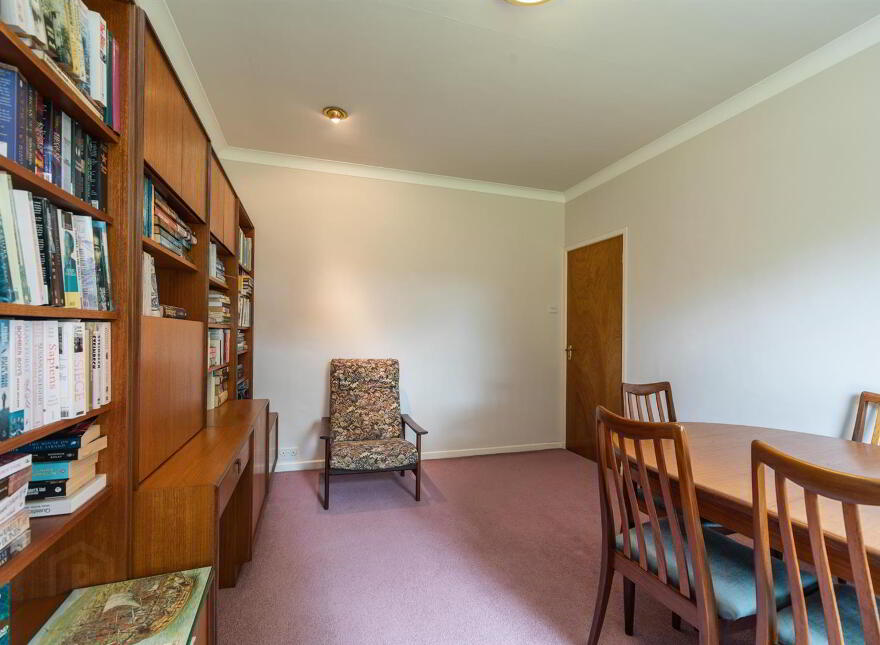 12 Finchley Park, Belfast, BT4 2HZ