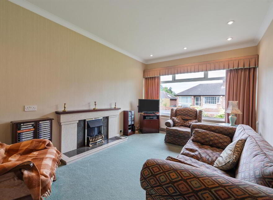 12 Finchley Park, Belfast, BT4 2HZ