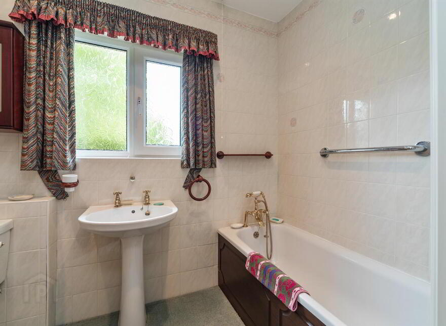 12 Finchley Park, Belfast, BT4 2HZ