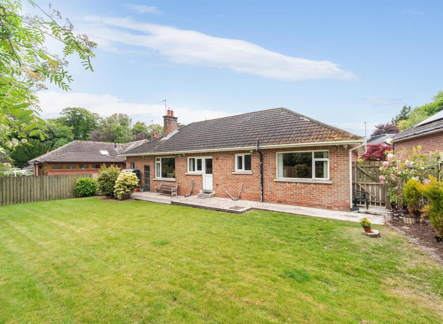 12 Finchley Park, Belfast, BT4 2HZ