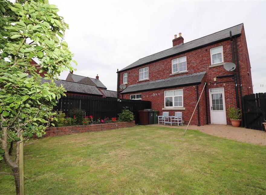 2 Breton Way, Lisburn, BT28 3ZF