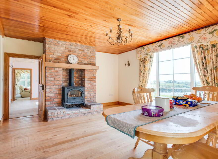 30 Lough Eyes Road, Lisbellaw, BT94 5FP