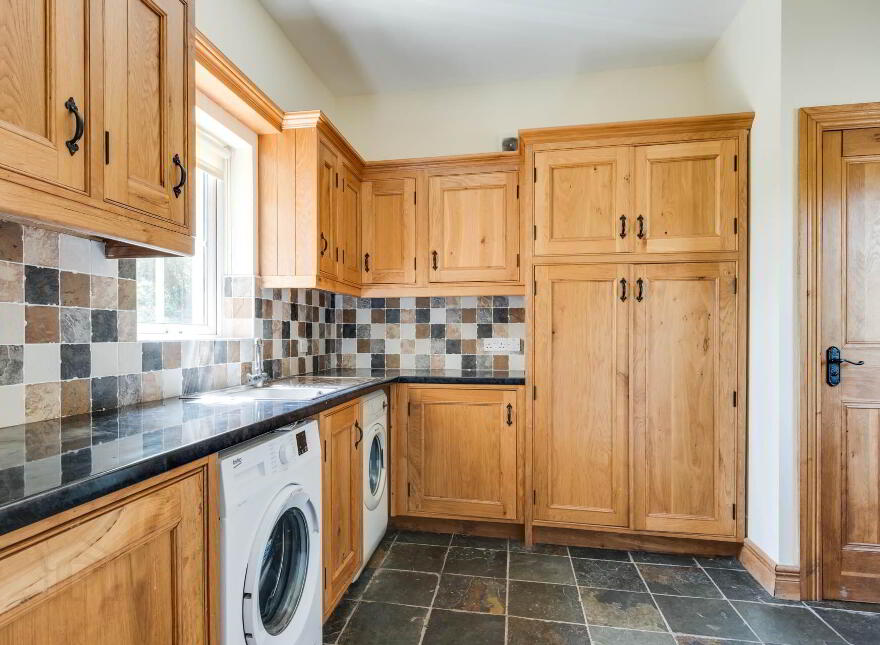 30 Lough Eyes Road, Lisbellaw, BT94 5FP