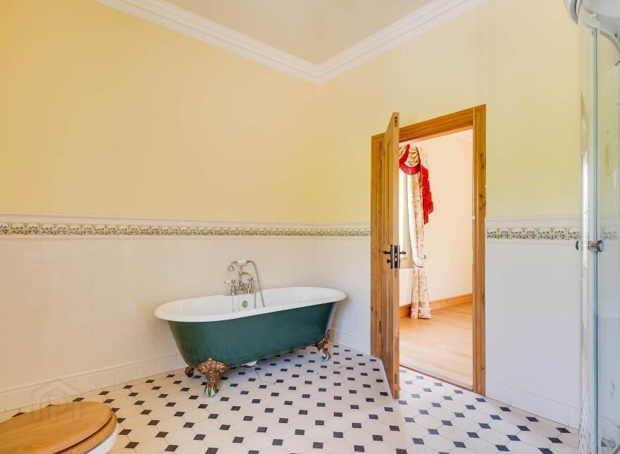 30 Lough Eyes Road, Lisbellaw, BT94 5FP