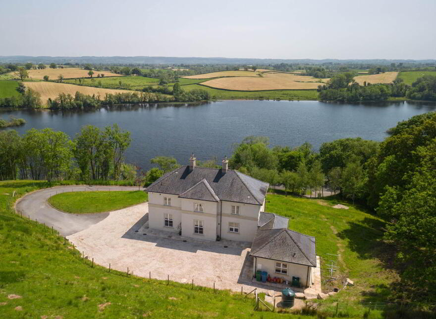 30 Lough Eyes Road, Lisbellaw, BT94 5FP