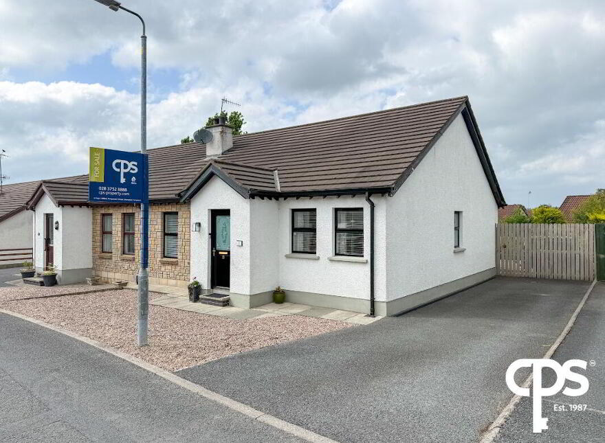 35 Edenvale, Armagh, BT60 1JF