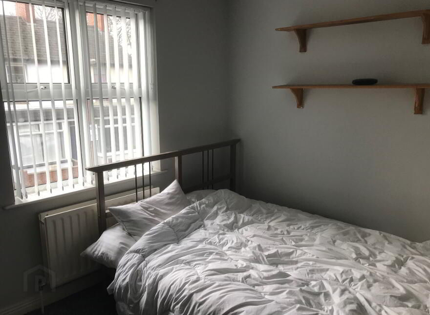 59 Lisburn Ave, Belfast, BT9 7FL