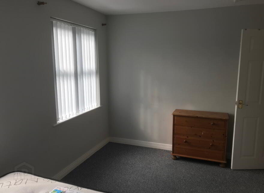 59 Lisburn Ave, Belfast, BT9 7FL