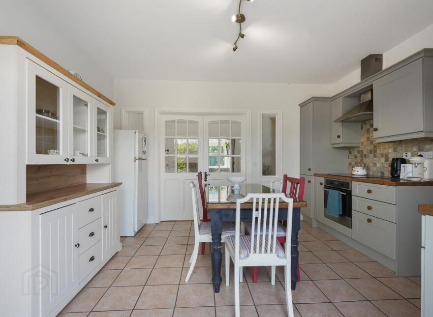 Gurteenmore, Ballynastangford, F12W6F8