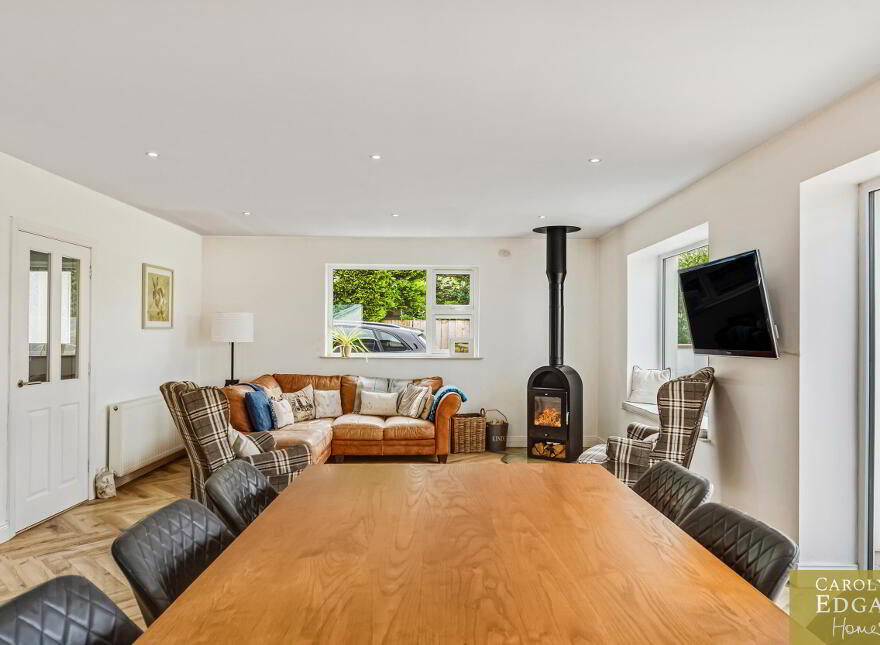 52 Ballygowan Road, Saintfield, Ballynahinch, BT24 7HP