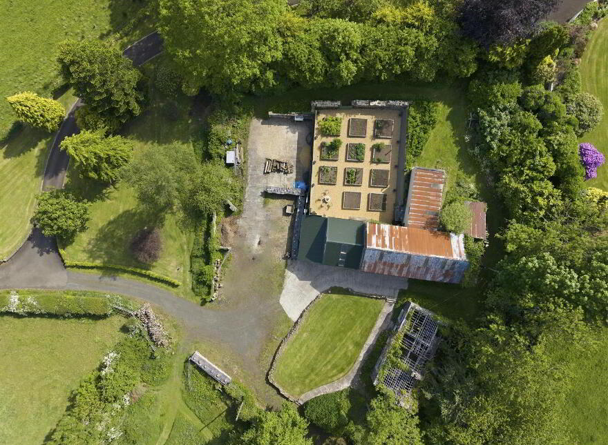 25 Caherty Road, Broughshane, BT42 4QA
