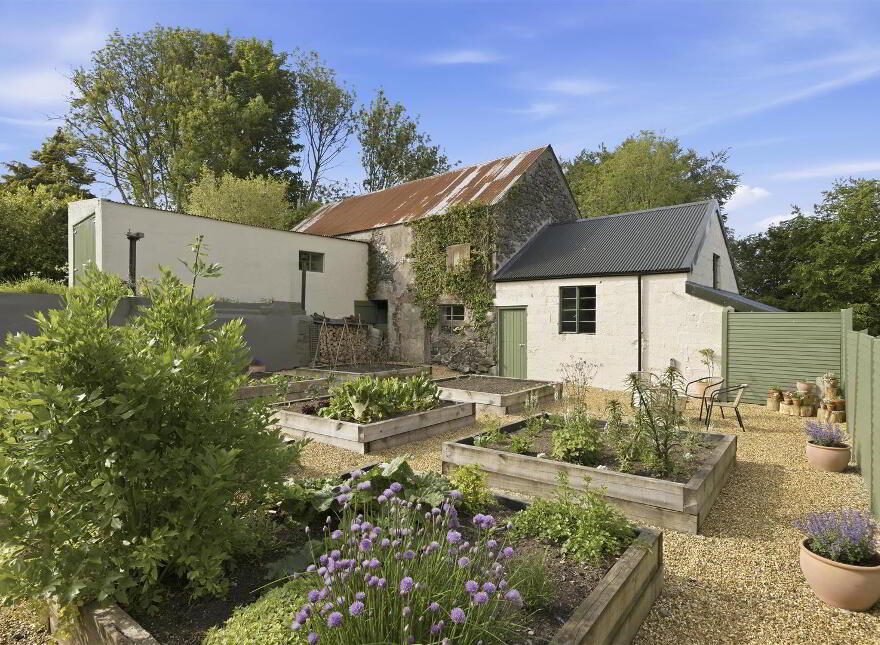 25 Caherty Road, Broughshane, BT42 4QA