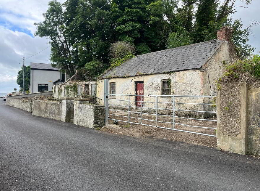 Shore Road, Omeath, A91PN0F photo