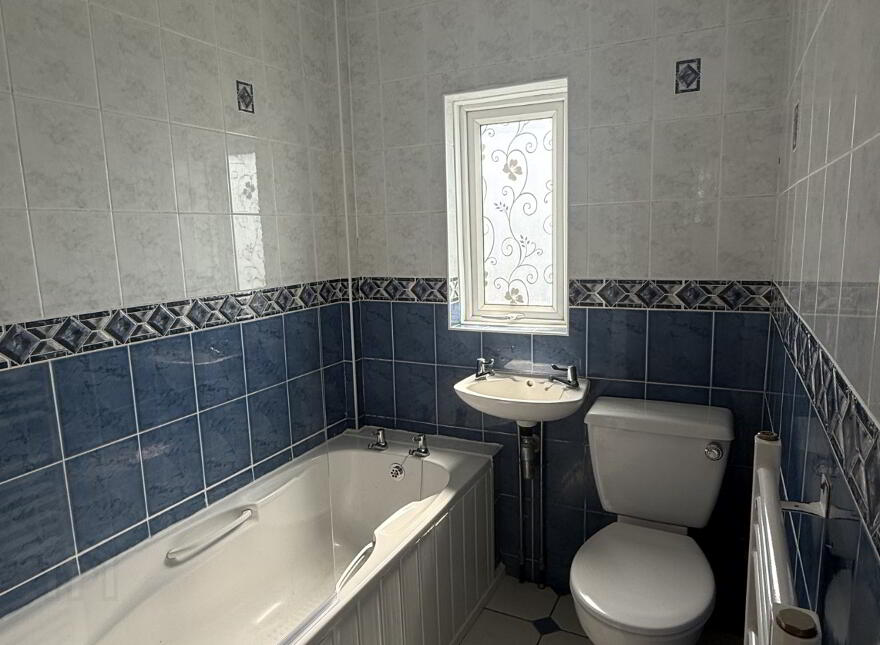 72 Scrabo Road, Newtownards, BT23 4NW