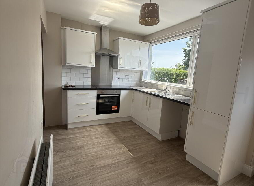 72 Scrabo Road, Newtownards, BT23 4NW