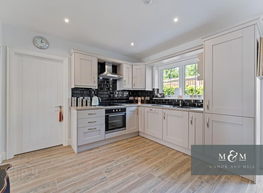 16 Dartan Hall Place, Tynan, BT60 4QH