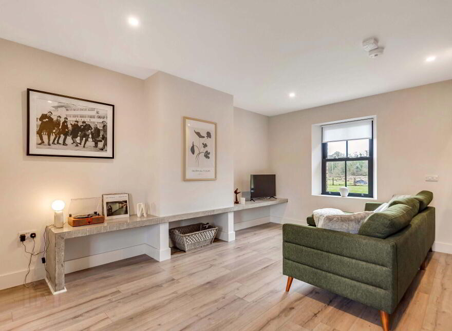 Coolnalitteragh, Cloverhill, H14KH60