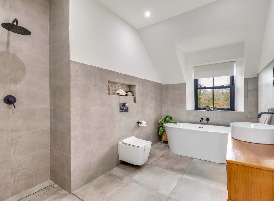 Coolnalitteragh, Cloverhill, H14KH60