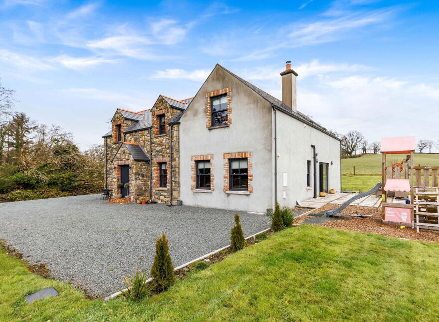 Coolnalitteragh, Cloverhill, H14KH60