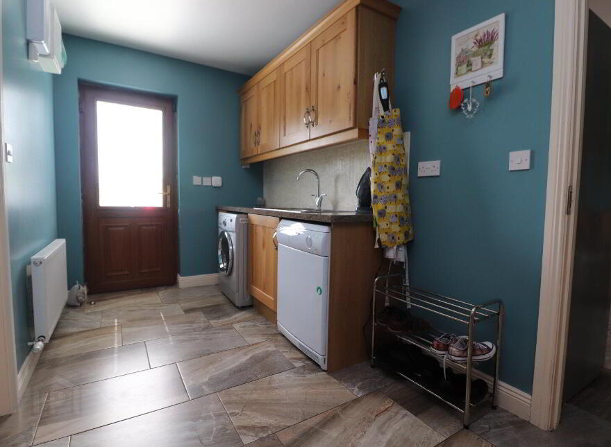The Grove, Ballyheelan, Ballyheelan, A82N9F3