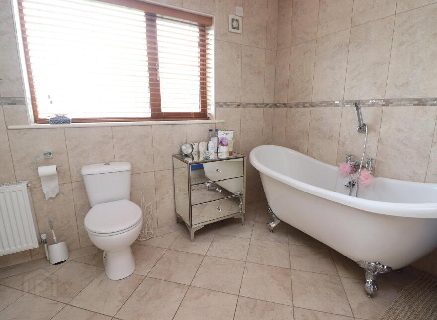 The Grove, Ballyheelan, Ballyheelan, A82N9F3