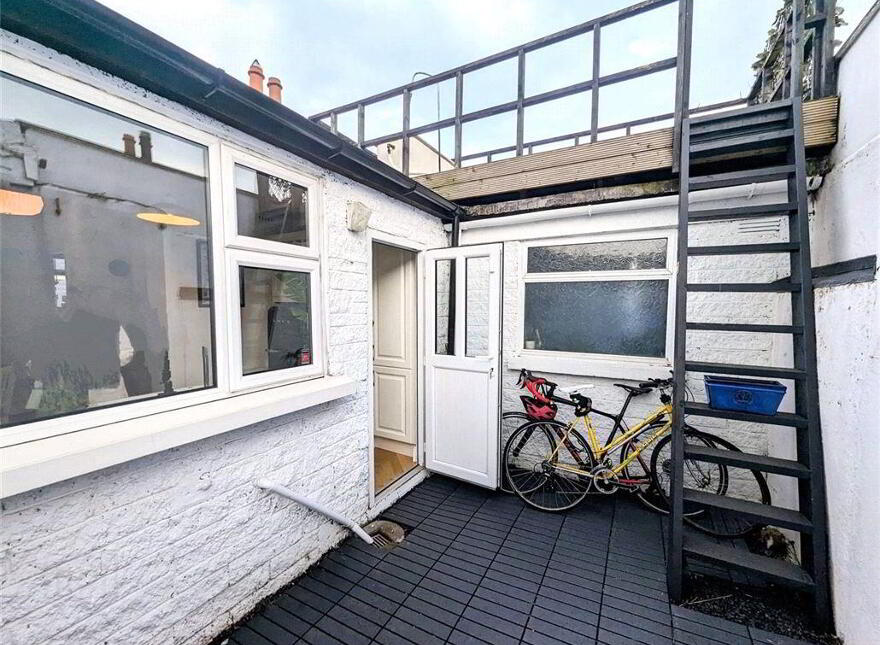 111 Rialto Cottages, South Circular Road, Rialto, Dublin, D08N2AD