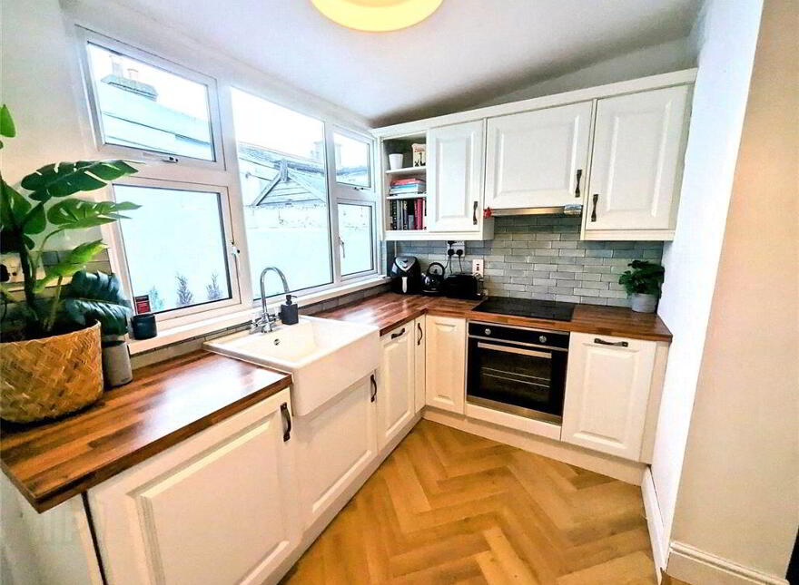111 Rialto Cottages, South Circular Road, Rialto, Dublin, D08N2AD