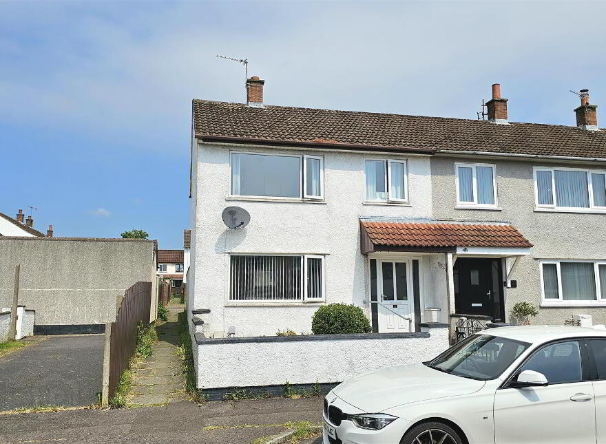 11 Blackthorn Park, Carrickfergus, BT38 8ER