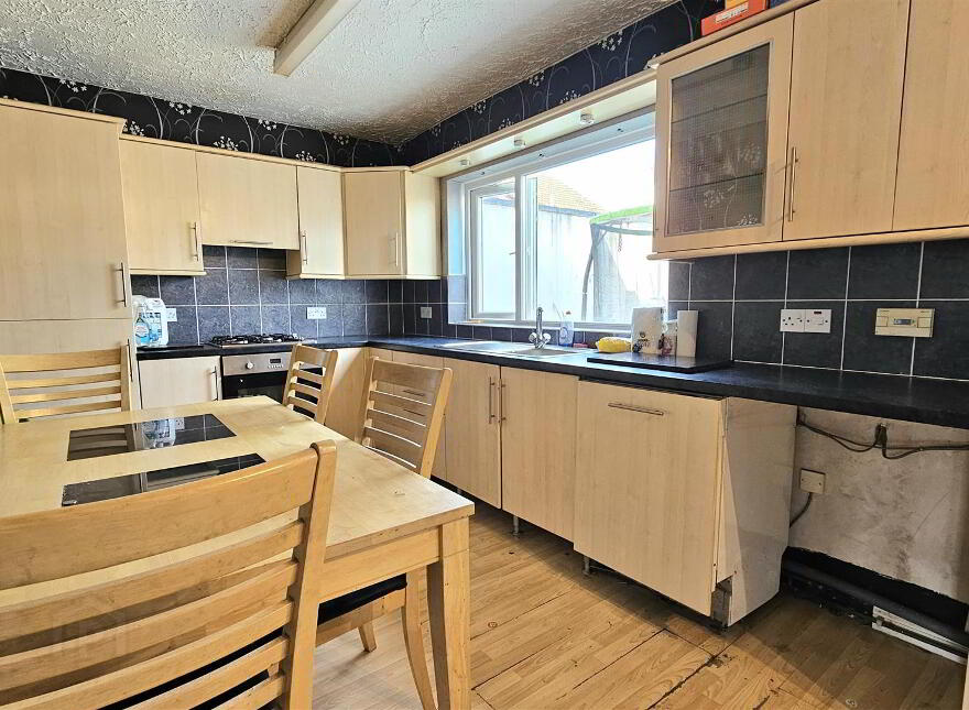 11 Blackthorn Park, Carrickfergus, BT38 8ER