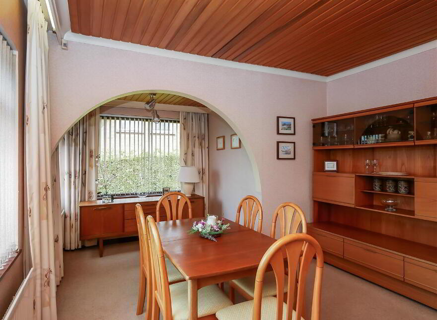 4 Blenheim Park, Saintfield Road, Carryduff, Belfast, BT8 8NN
