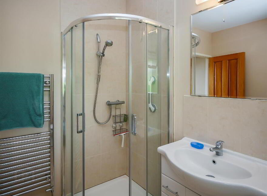 4 Blenheim Park, Saintfield Road, Carryduff, Belfast, BT8 8NN