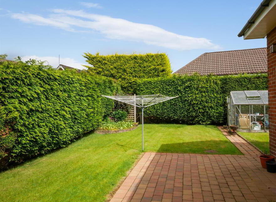 4 Blenheim Park, Saintfield Road, Carryduff, Belfast, BT8 8NN