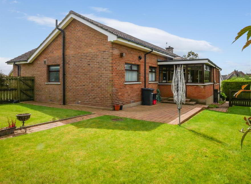 4 Blenheim Park, Saintfield Road, Carryduff, Belfast, BT8 8NN