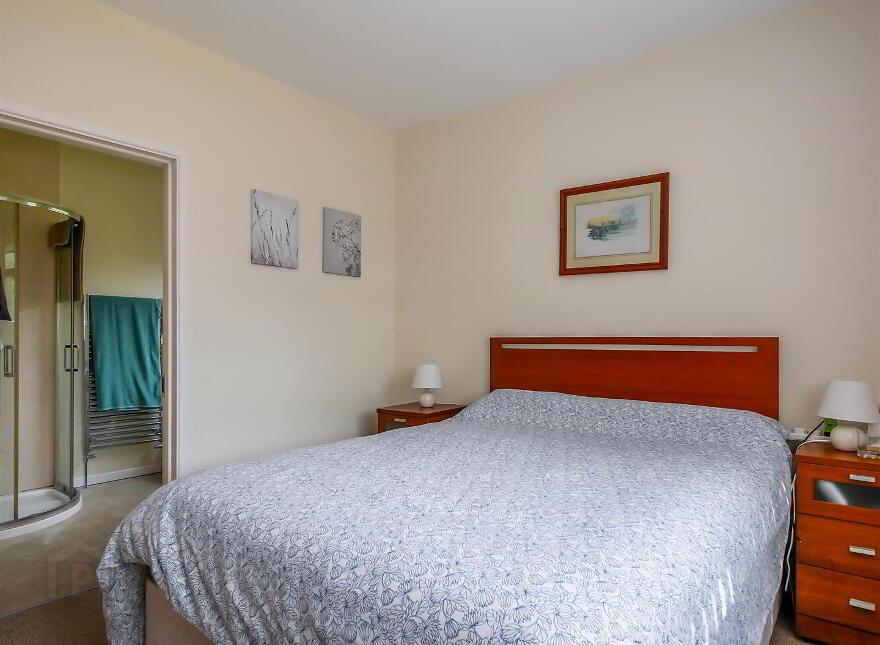 4 Blenheim Park, Saintfield Road, Carryduff, Belfast, BT8 8NN