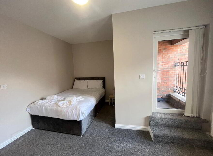 22 Ashley Courtyard, Belfast, BT9 7JS